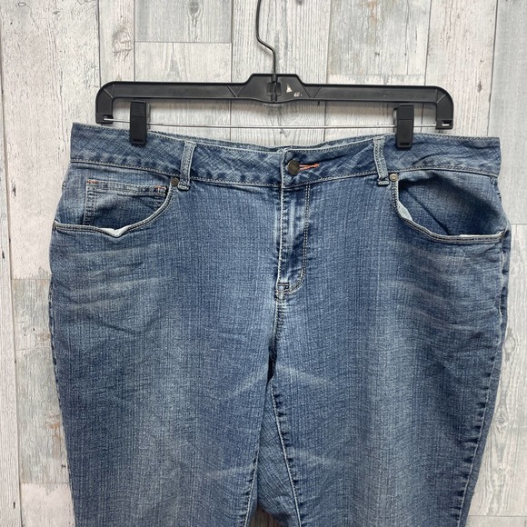 CATO Premium Womens Size 18WP Straight Leg Stretch Cotton Denim Blue Jeans - Picture 2 of 4